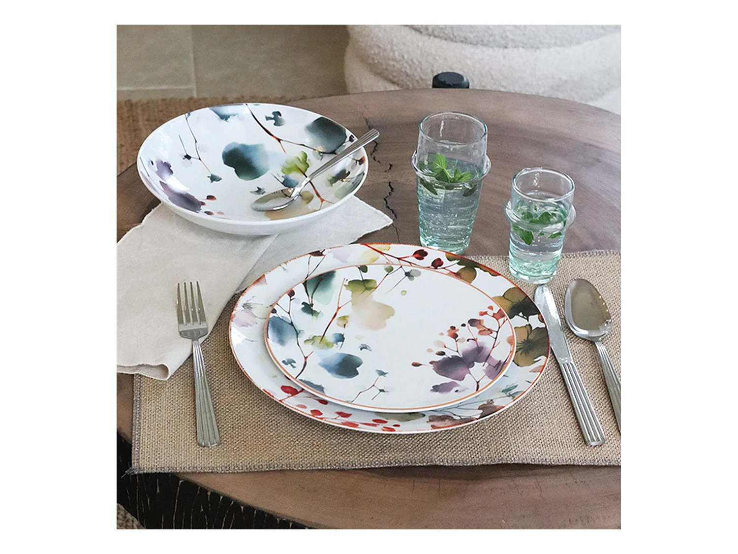 Novastyl - Lot 36 Assiettes Aquarelle En Porcelaine
