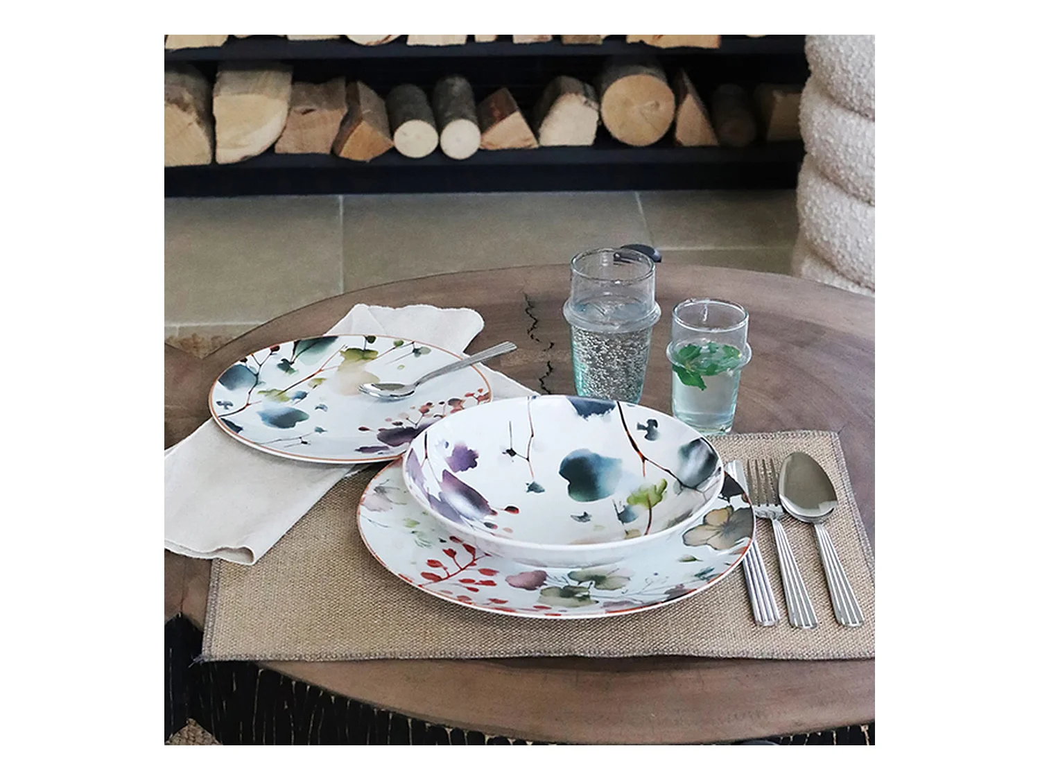 Novastyl - Lot 36 Assiettes Aquarelle En Porcelaine