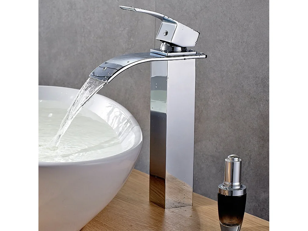 Robinet de salle de bain mitigeur de lavabo cascade contemporain finition chromée