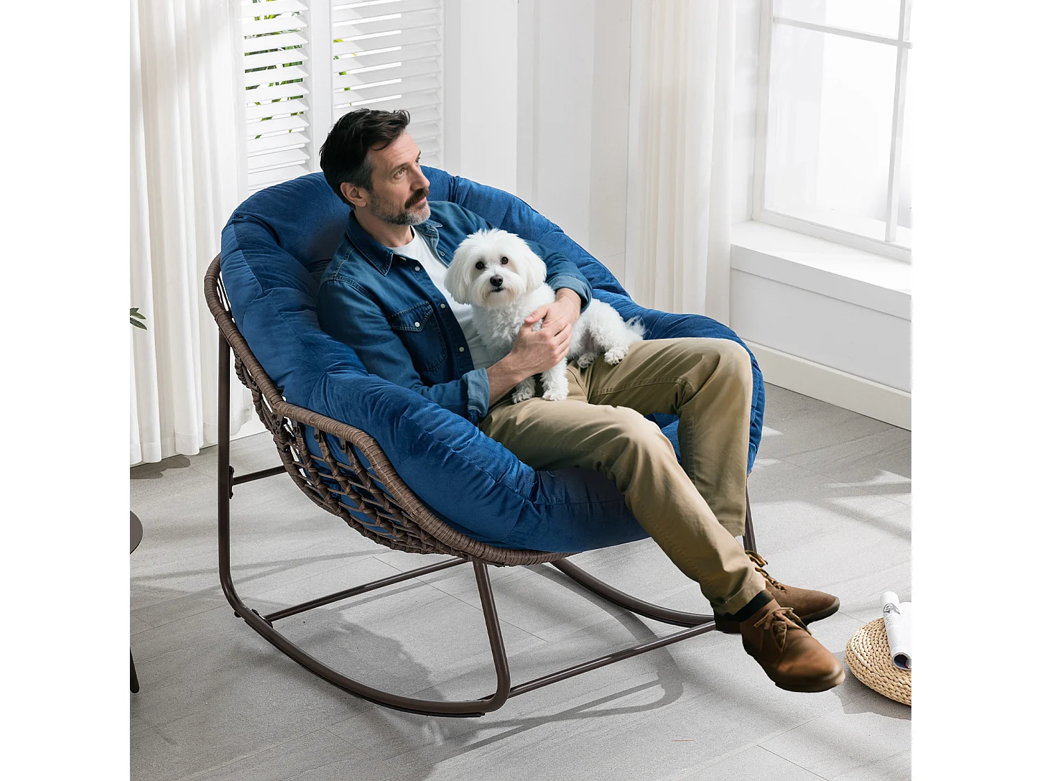 Set van 2 natuurlijke rotan schommelstoelen – eivorm met kussens – comfortabel voor woonkamer, serre of slaapkamer