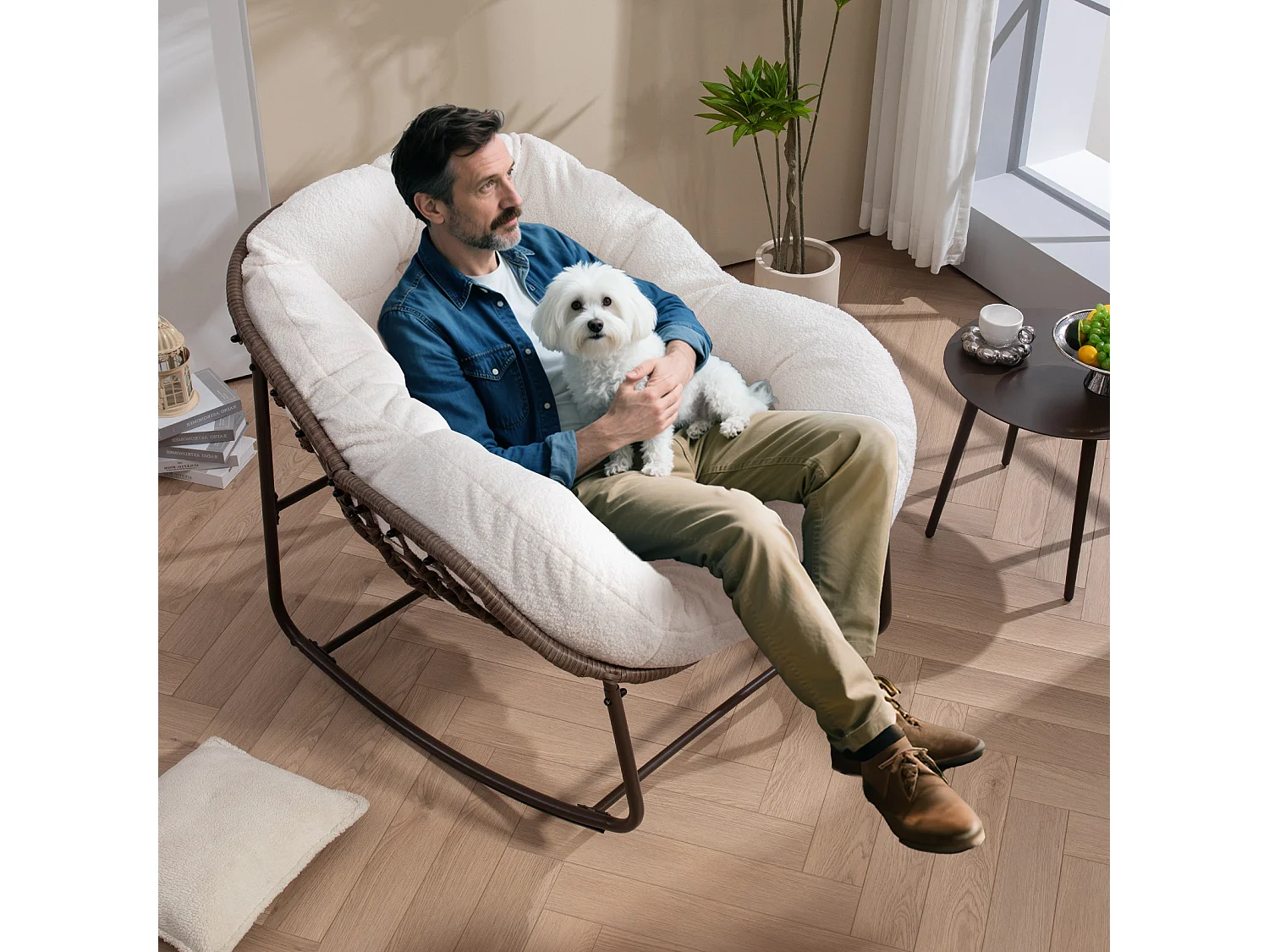 Cocon - Set van 2 natuurlijke rotan schommelstoelen – eivorm met kussens – comfortabel voor woonkamer, serre of slaapkamer