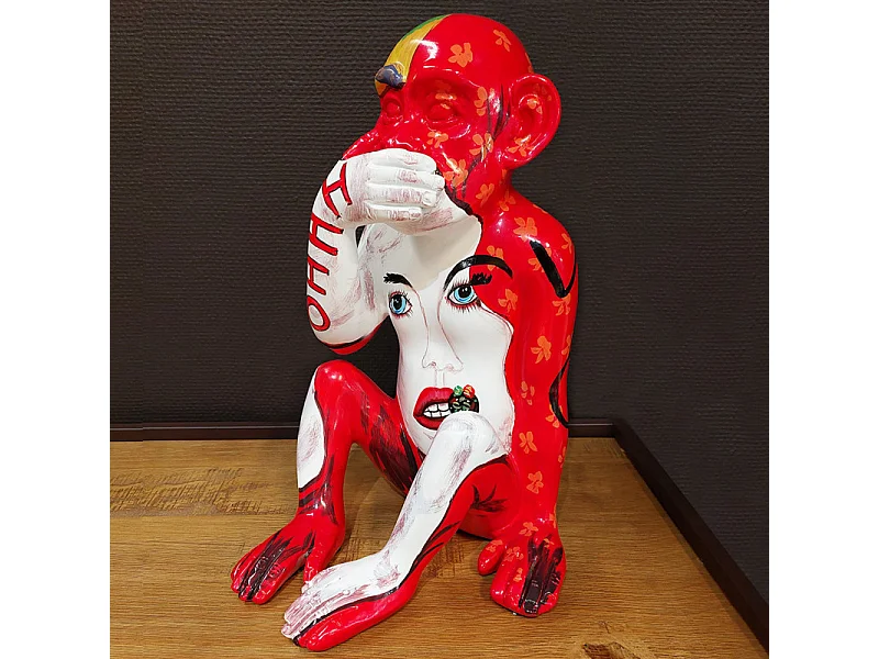 Statue singe main sur la bouche et dessins pop art H39 cm - RAFIKI