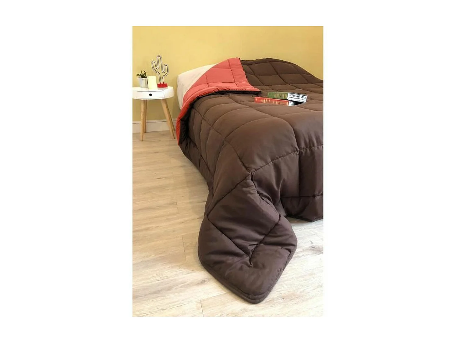 Couette chaude Microfibre 400 gr/m2 CALGARY Chocolat + Corail 140x200cm