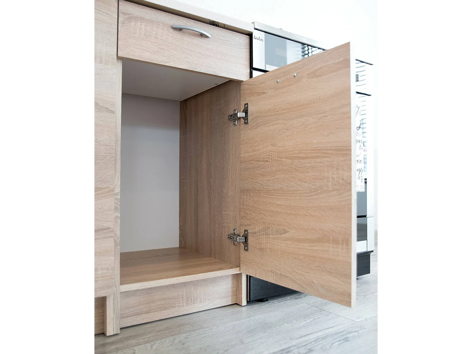 Cucina completa Urzulei, Set compatto e funzionale con ante e cassetto, Rovere