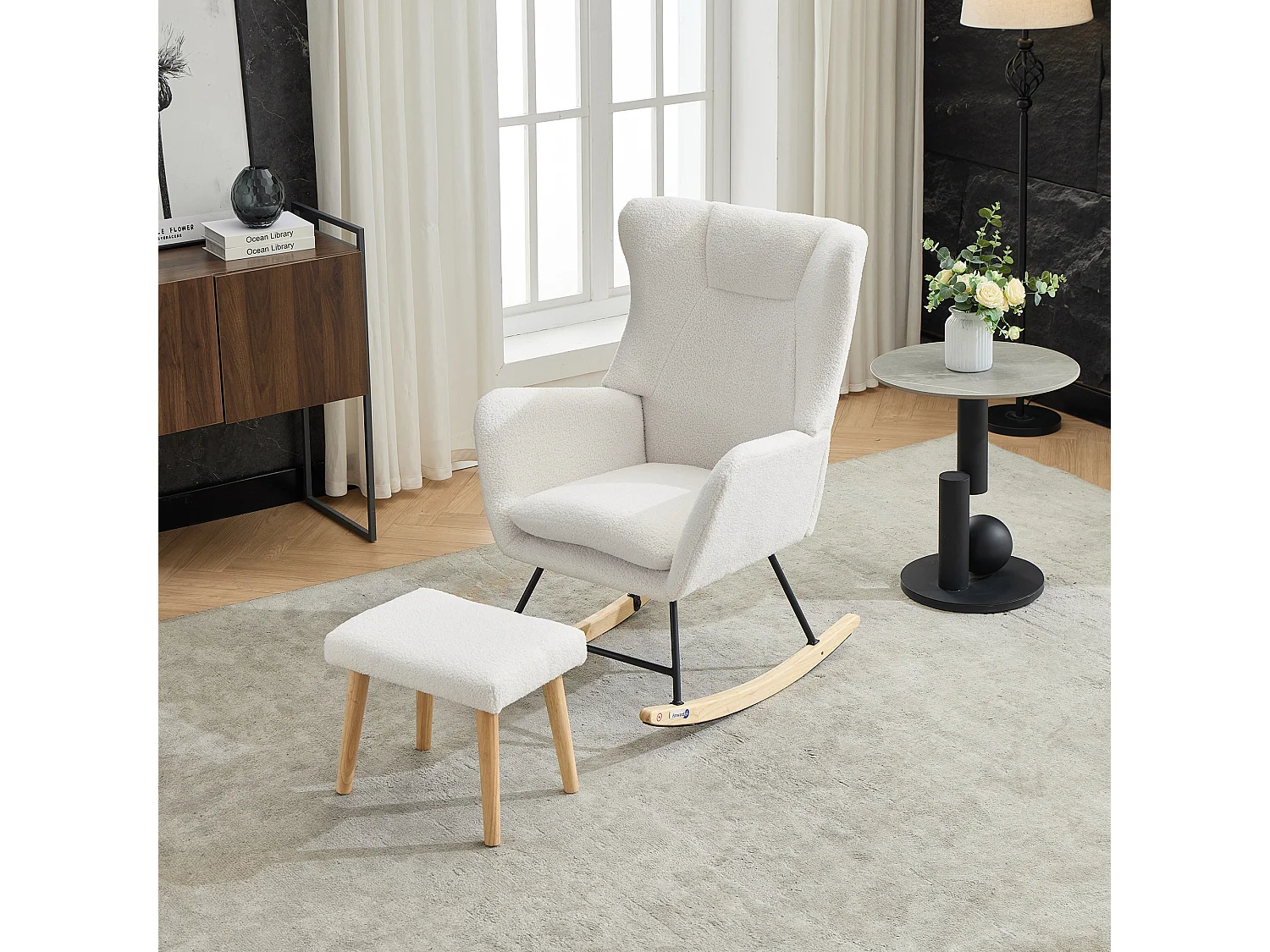 Ergonomischer Schaukelstuhl mit Fußstütze + hoher Rückenlehne + abnehmbarem Kissen – 69 x 87 x 98 cm – Samt – Weiß