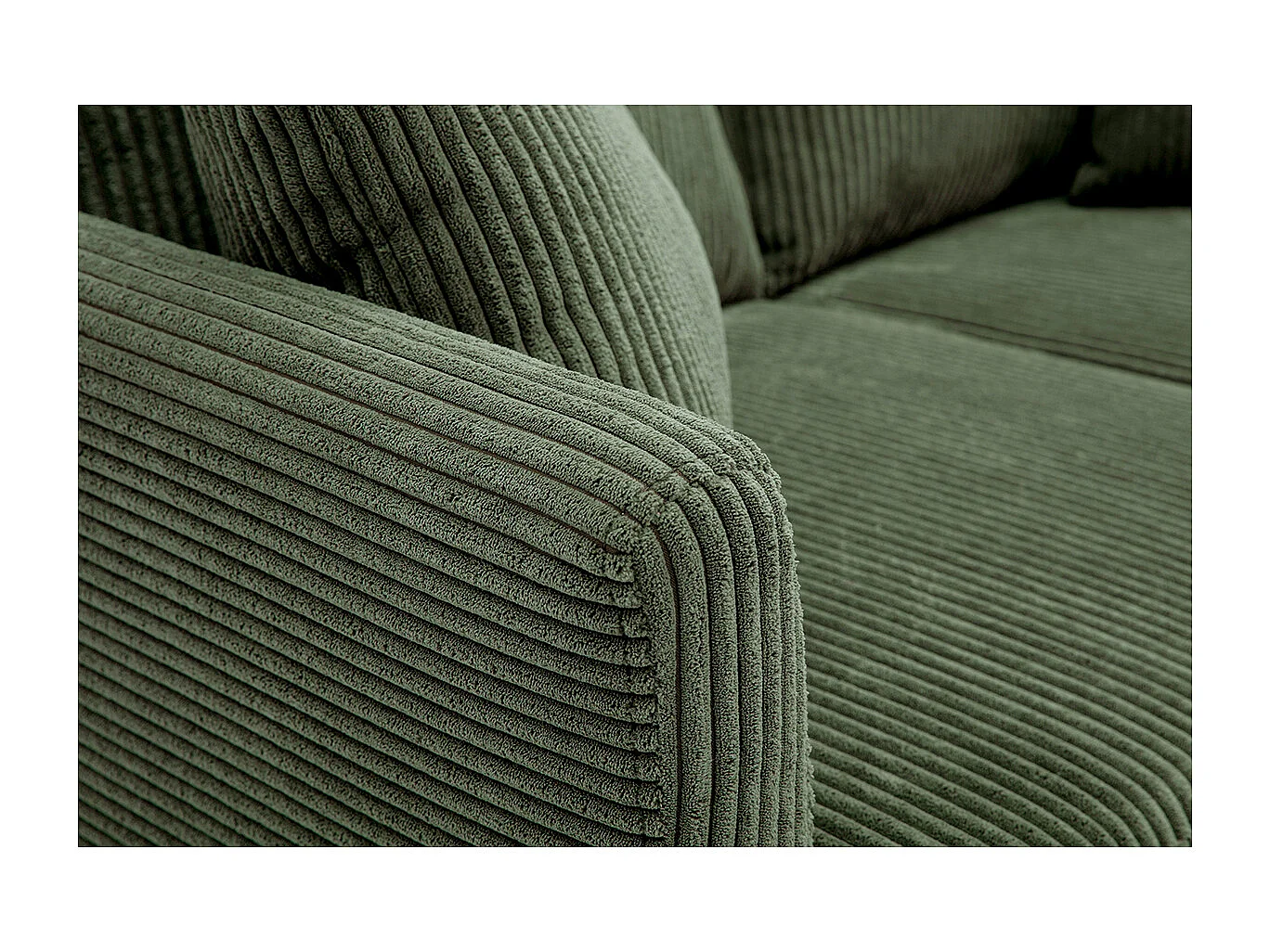 Divano scandinavo sfoderabile 2 posti in tessuto velluto a coste verde kaki e legno chiaro OSLO