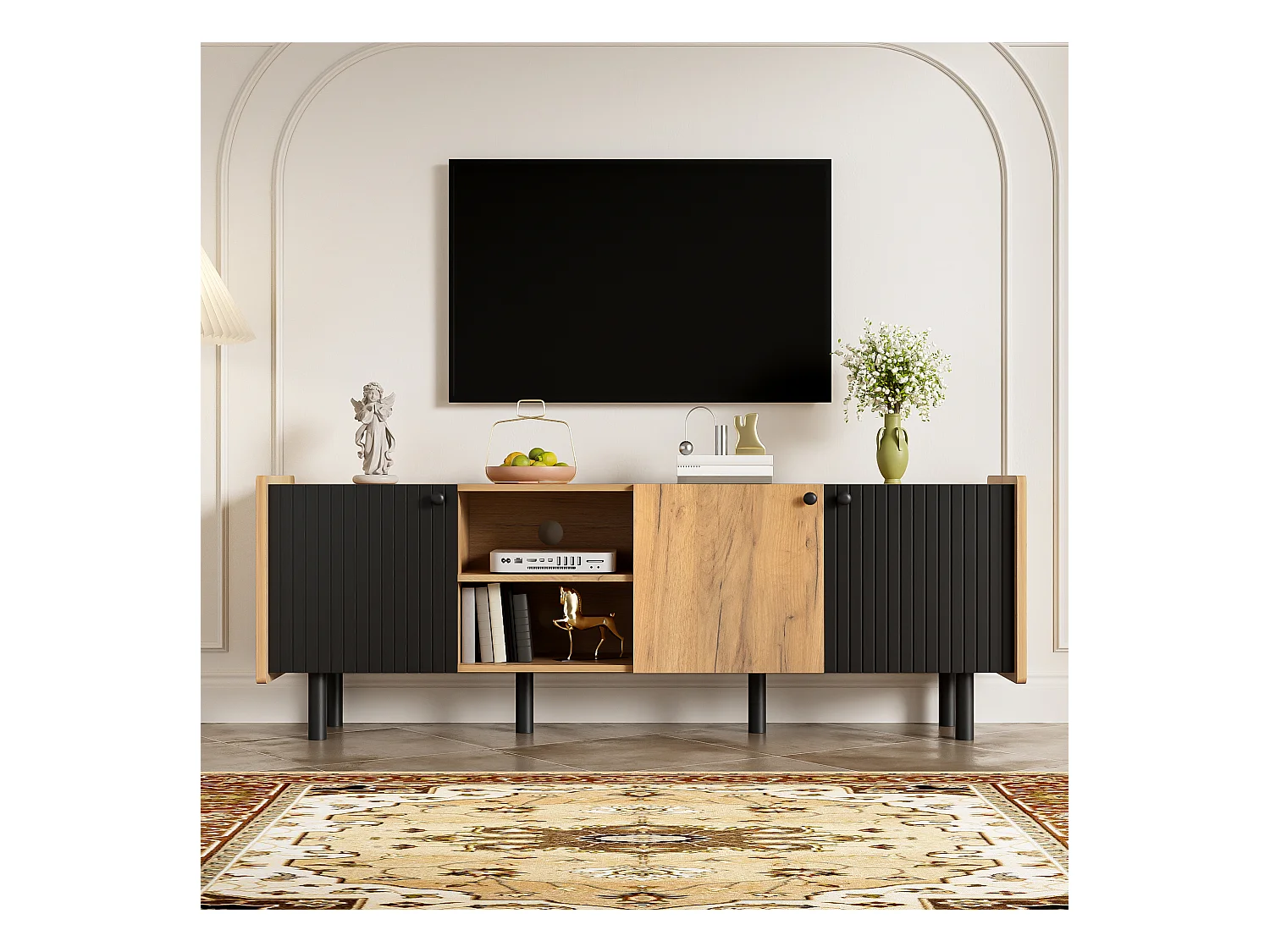 Móvel TV 160 cm preto e madeira, estilo moderno com três portas e dois compartimentos abertos