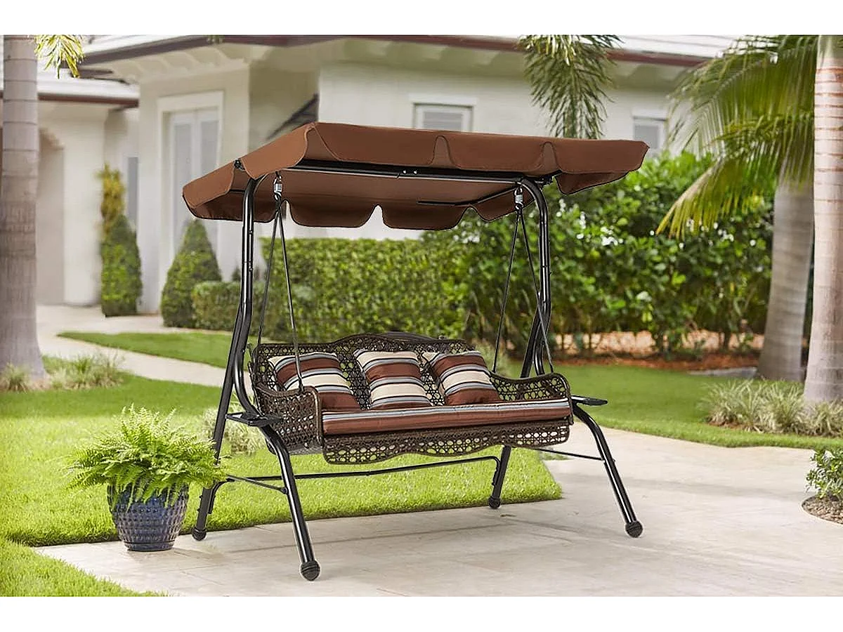 YODOLLA 3-Sitzer Hollywoodschaukel mit verstellbarem Baldachin, 2 Seitentabletts & Kissen - Rattan-Gartenschaukel mit Ständer für Balkon, Terrasse und Garten