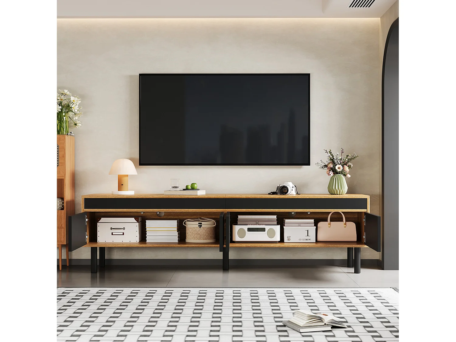 Mueble de TV de 4 puertas con patas de madera maciza para salón y dormitorio, 170 x 38 x 47 cm, color negro y natural.