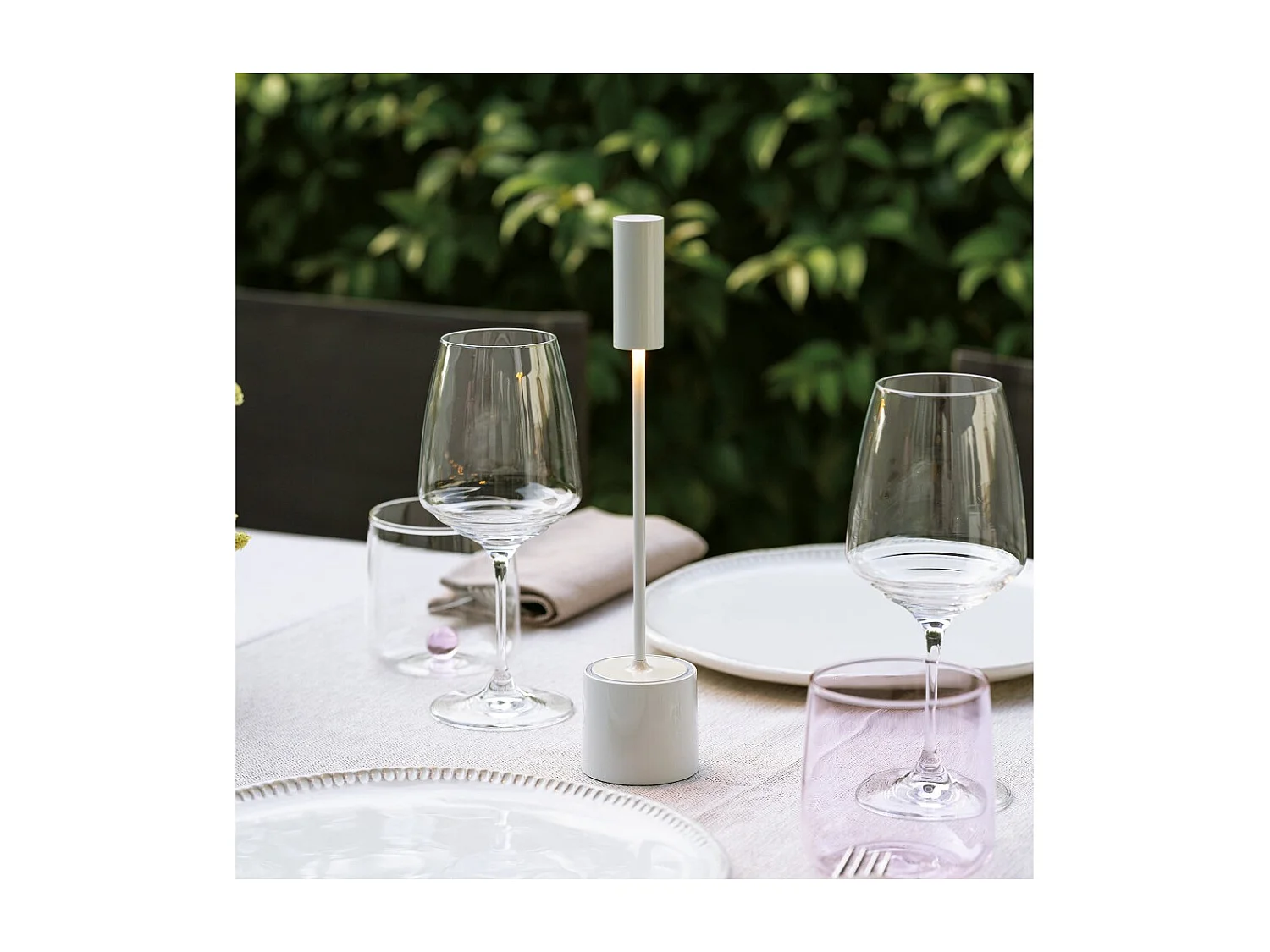 Zafferano - Lampe de table tactile LED rechargeable Carolina à intensité variable - Noir brillant et laiton brossé