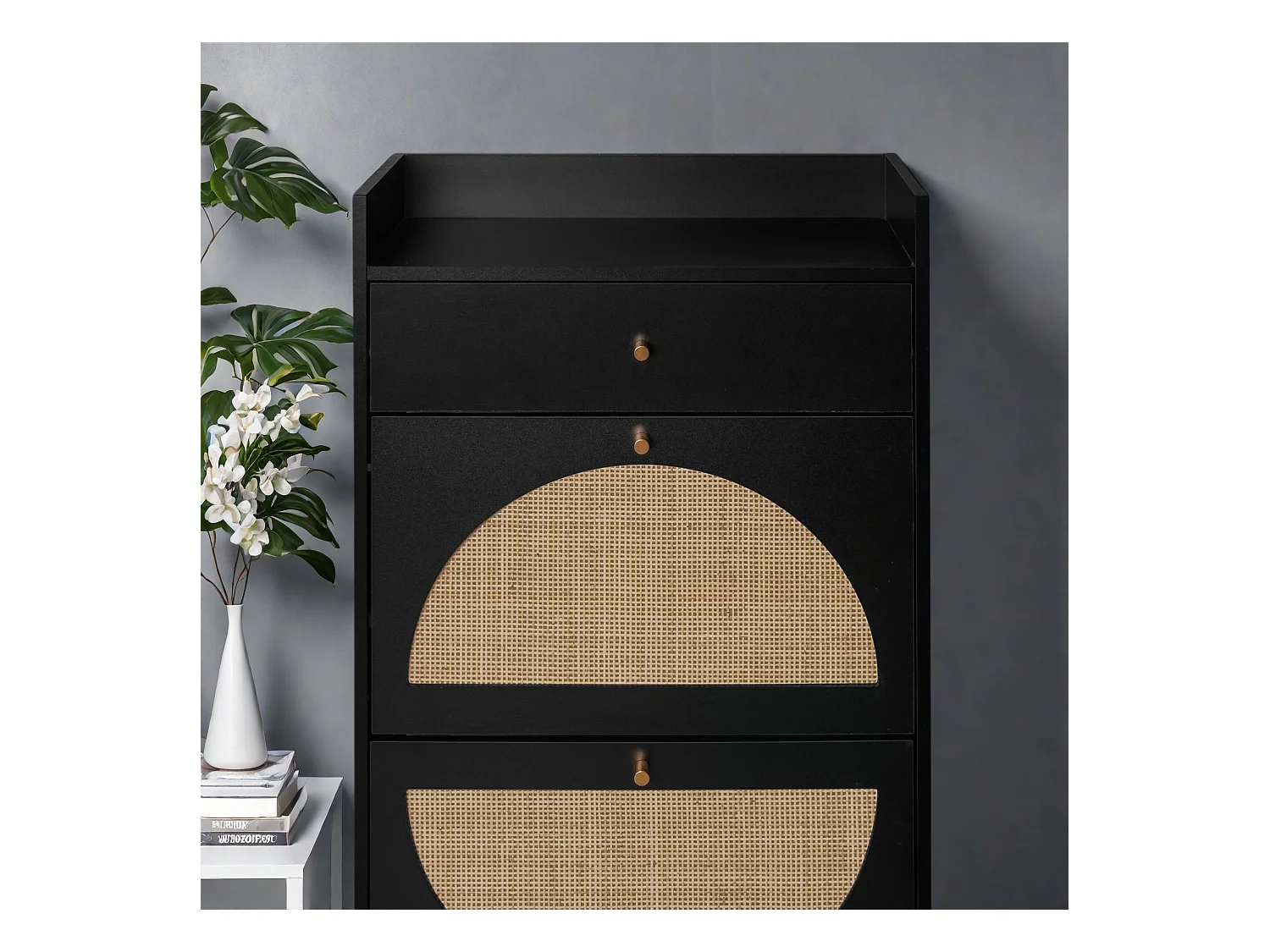 Scarpiera con due ante e un cassetto in nero, effetto rattan, 60 cm, senza pannello posteriore, adatta per corridoi e aree simili