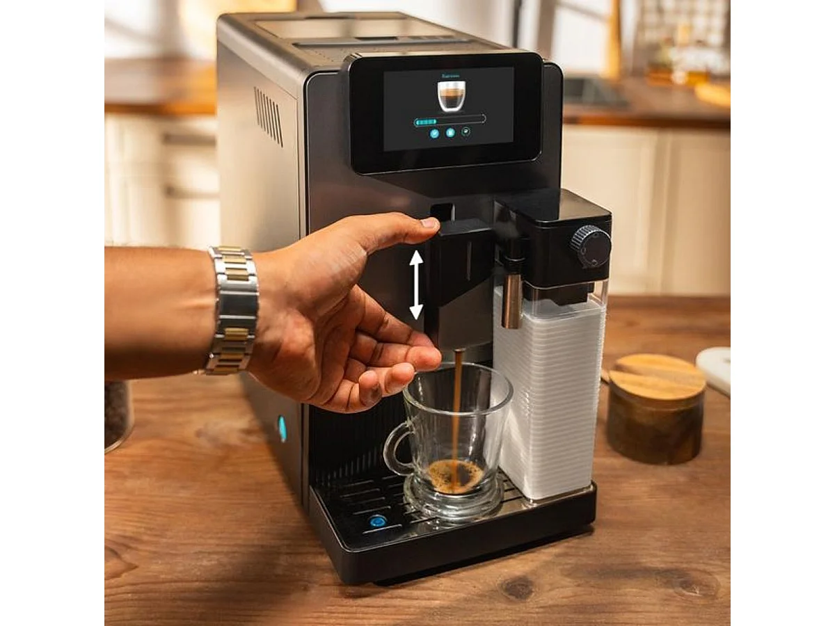 Cafetera superautomática Cecotec Cremmaet Latte 5 niveles Thermoblock 19 bares negro