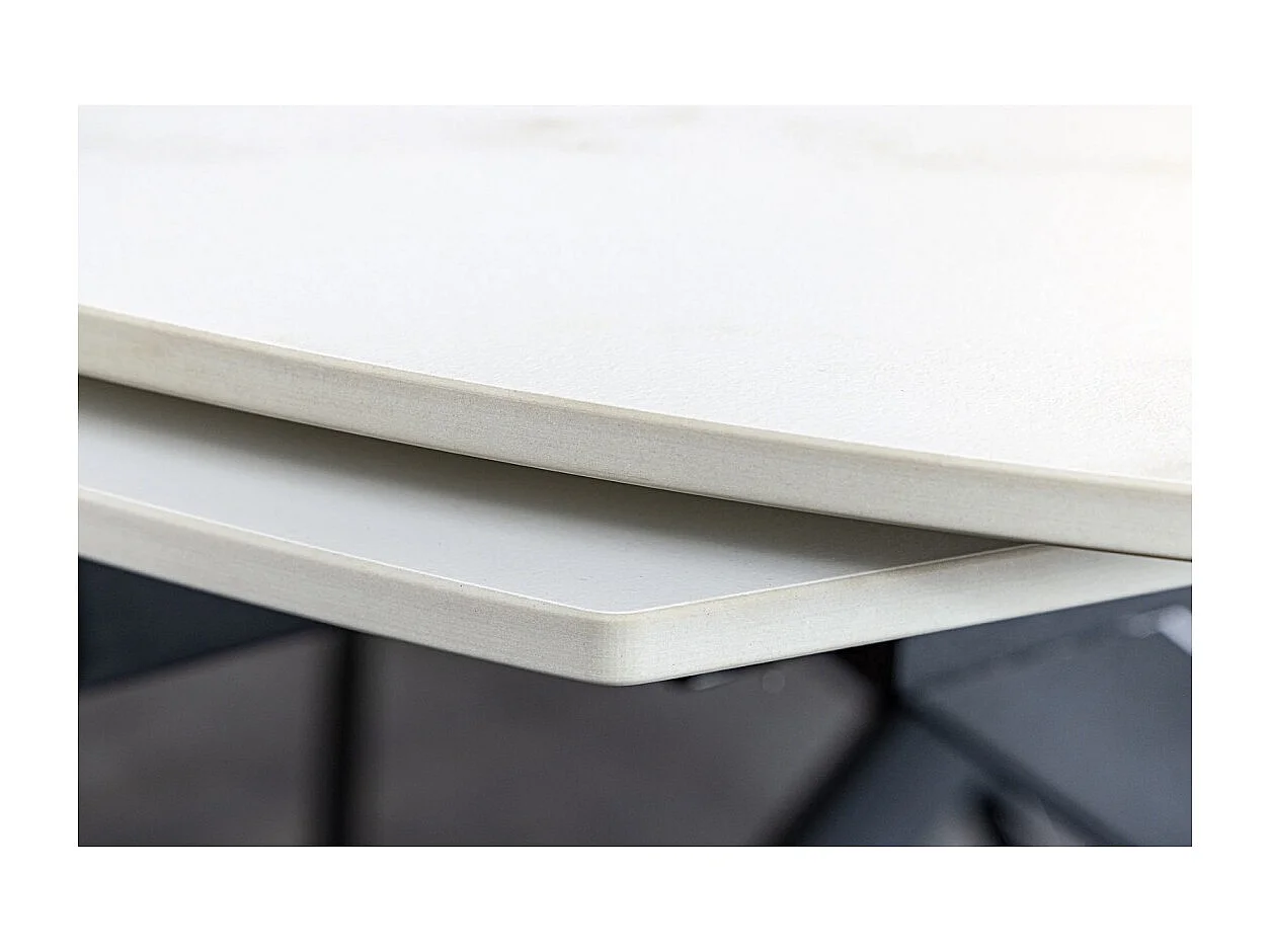 Table ATONIA – Ovale extensible 130 à 190 cm – Plateau céramique effet marbre blanc – Pieds métal – Style moderne