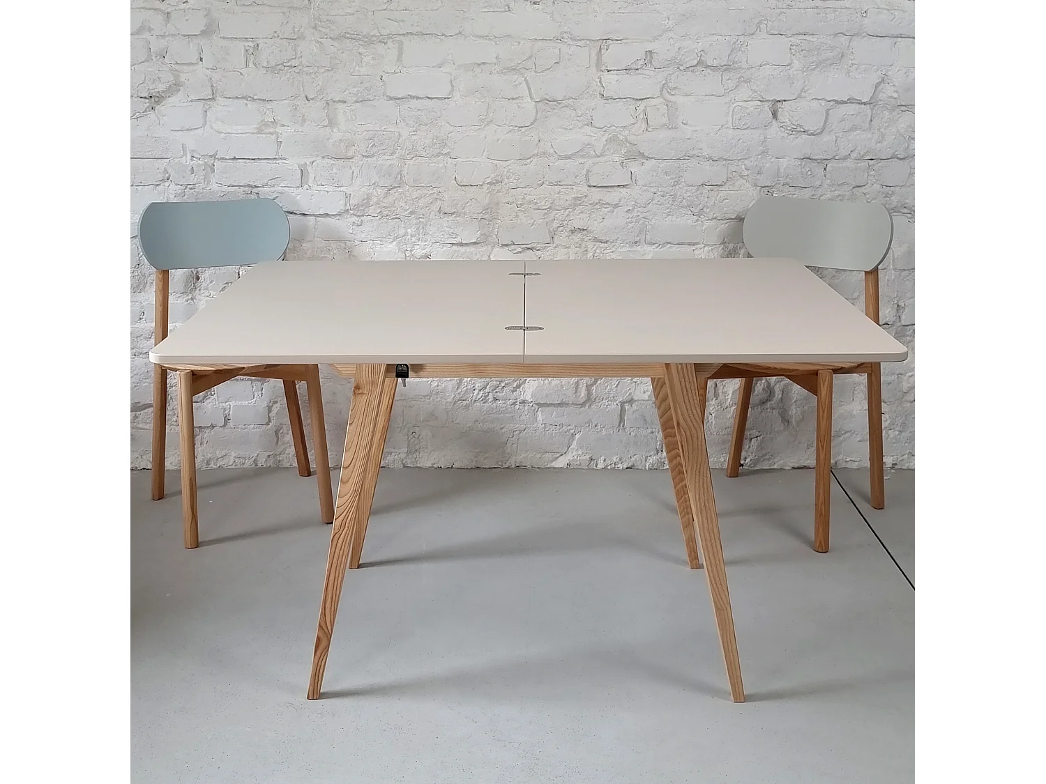 Ausziehbarer Esstisch 90x65 cm Envelope Braun Beige