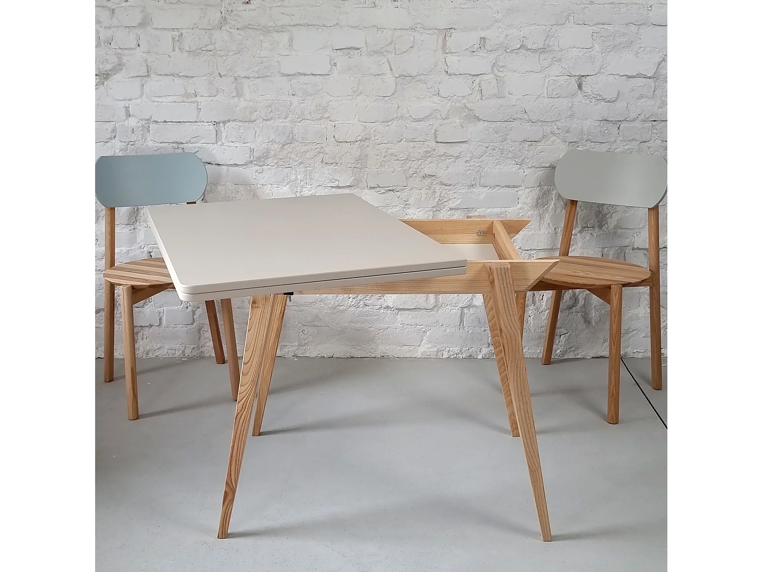 Ausziehbarer Esstisch 90x65 cm Envelope Braun Beige