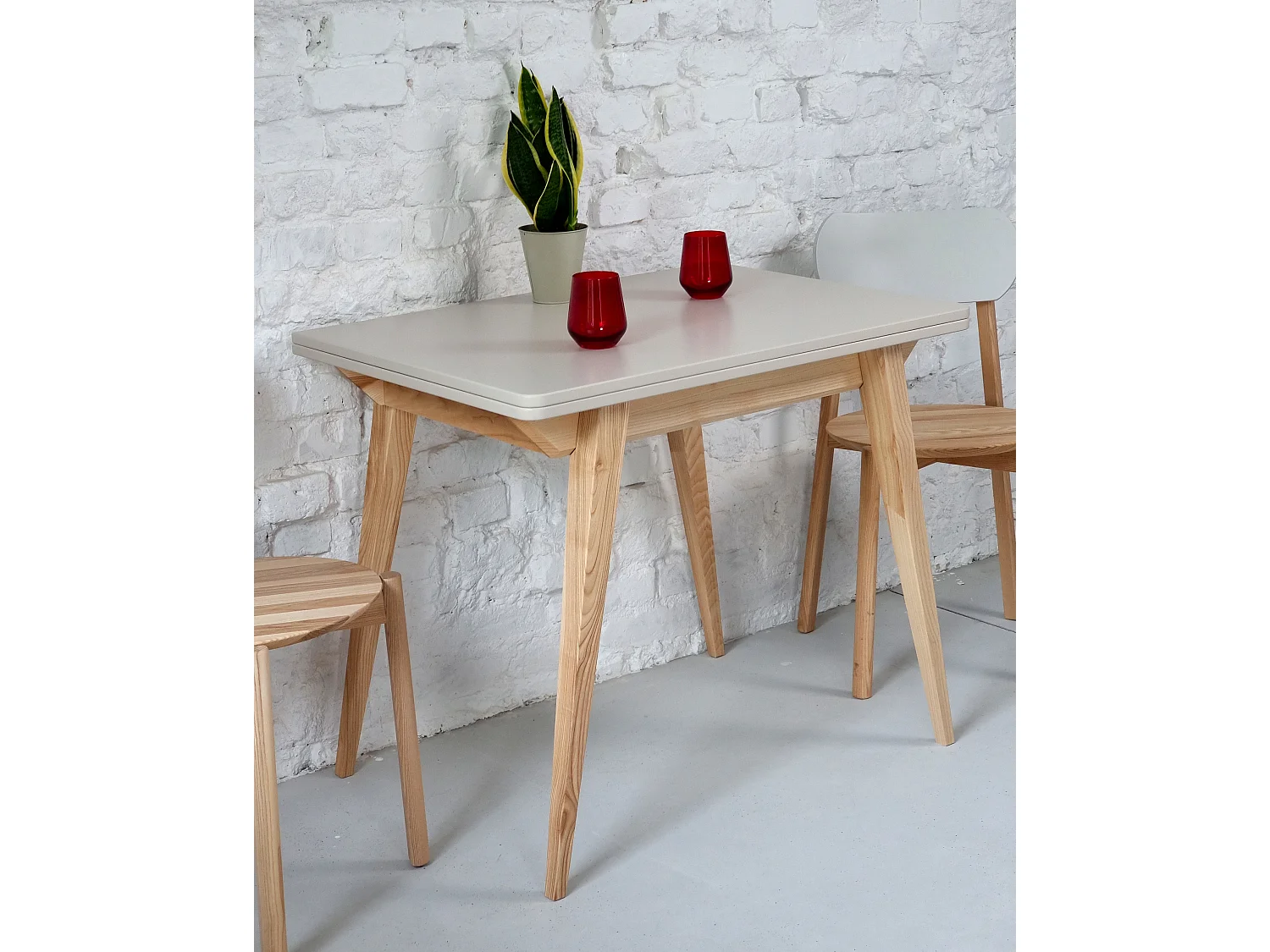 Ausziehbarer Esstisch 90x65 cm Envelope Braun Beige