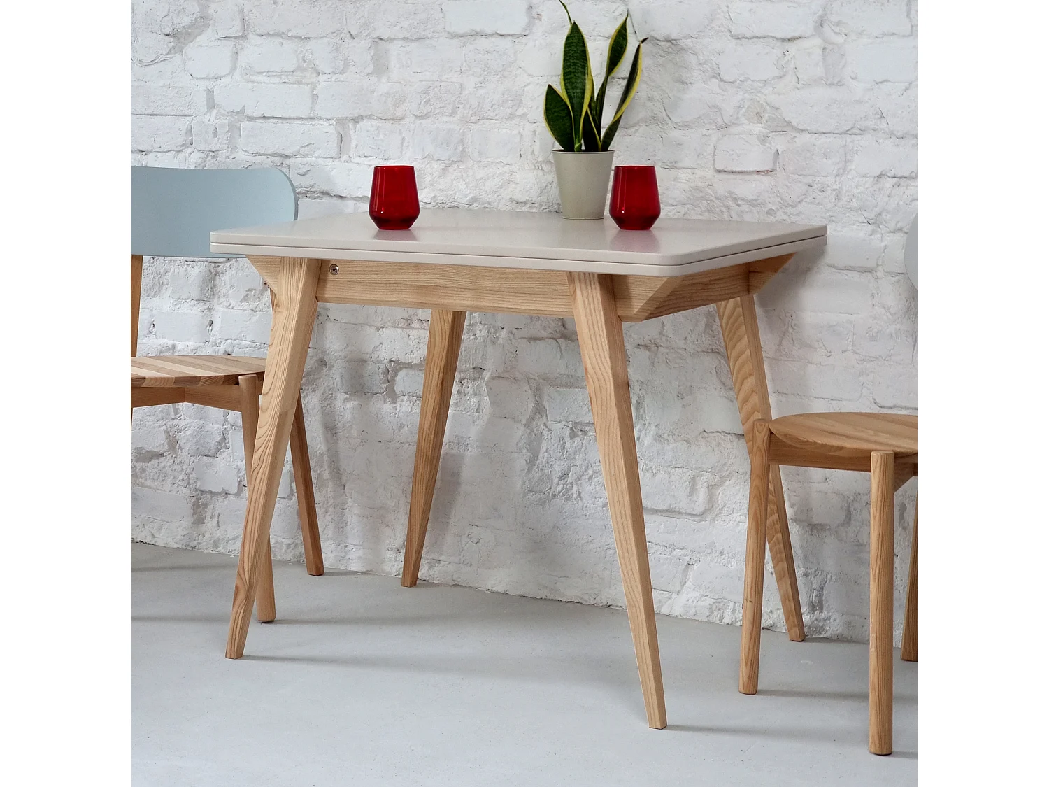 Ausziehbarer Esstisch 90x65 cm Envelope Braun Beige