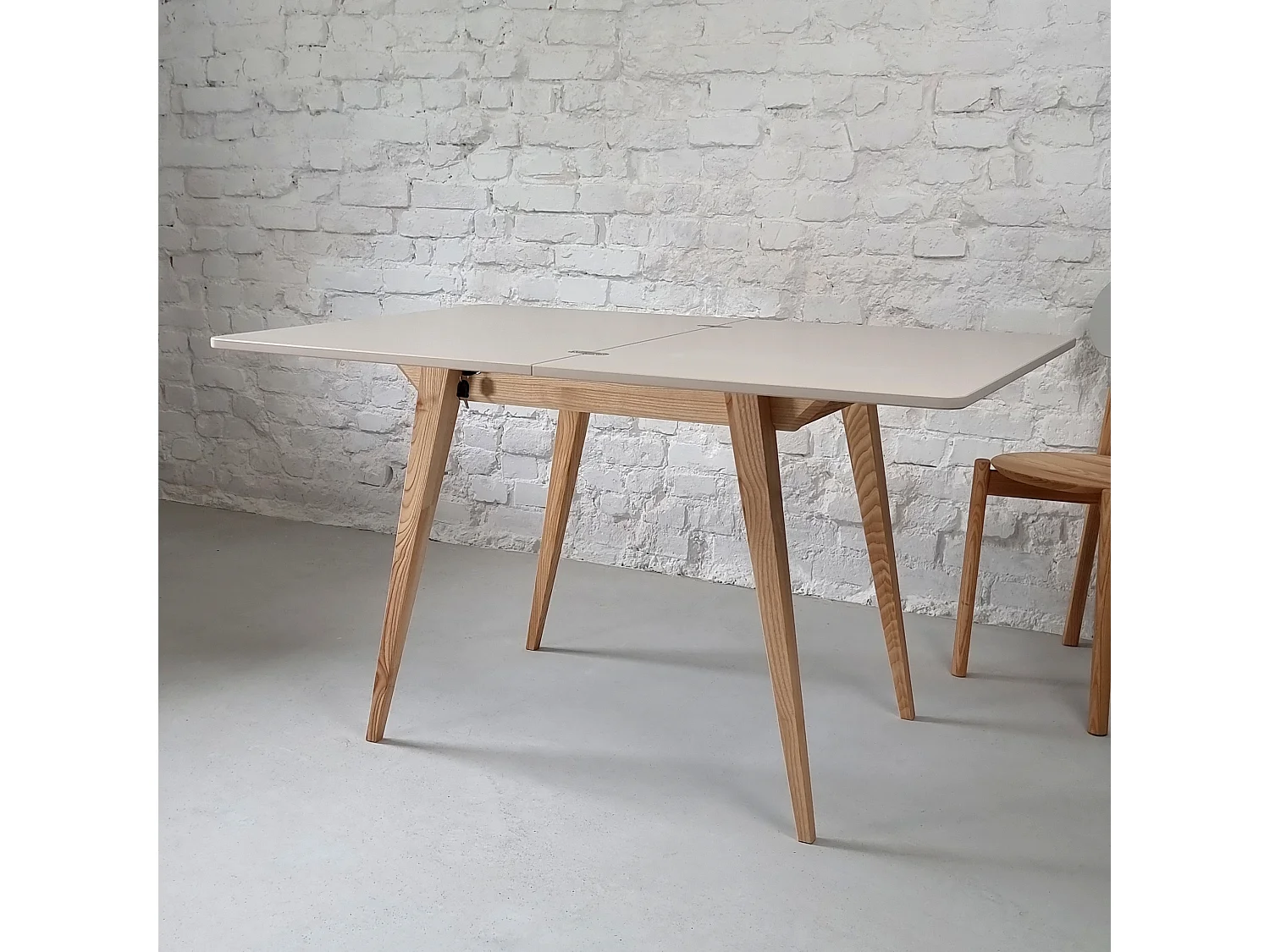 Ausziehbarer Esstisch 90x65 cm Envelope Braun Beige