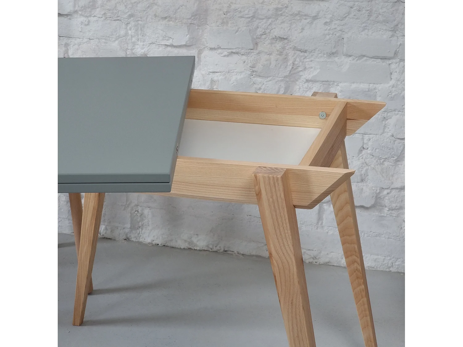 Table à manger extensible 90x65 Envelope Gris Béton