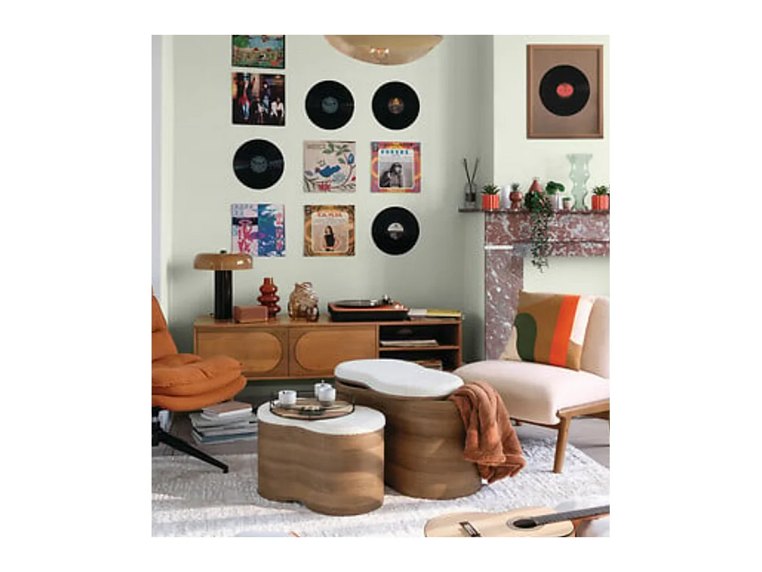 Fauteuil revêtu de tissu bouclette coloris ivoire - Longueur 61,4 x Profondeur 75,5 x Hauteur 76 cm