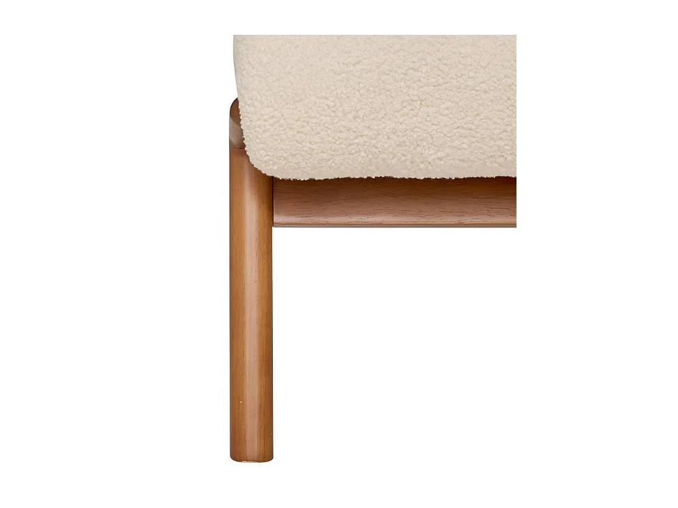 Fauteuil revêtu de tissu bouclette coloris ivoire - Longueur 61,4 x Profondeur 75,5 x Hauteur 76 cm