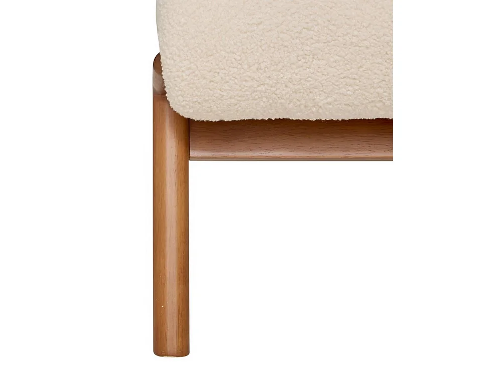 Fauteuil revêtu de tissu bouclette coloris ivoire - Longueur 61,4 x Profondeur 75,5 x Hauteur 76 cm