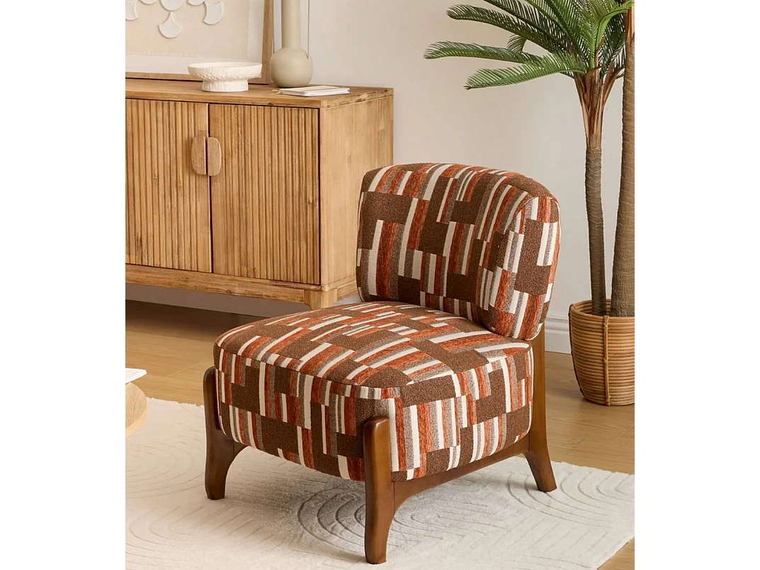 Fauteuil chenille rembourré à motifs avec pieds en bois effet noyer - Longueur 63 x Profondeur 69 x Hauteur 72 cm