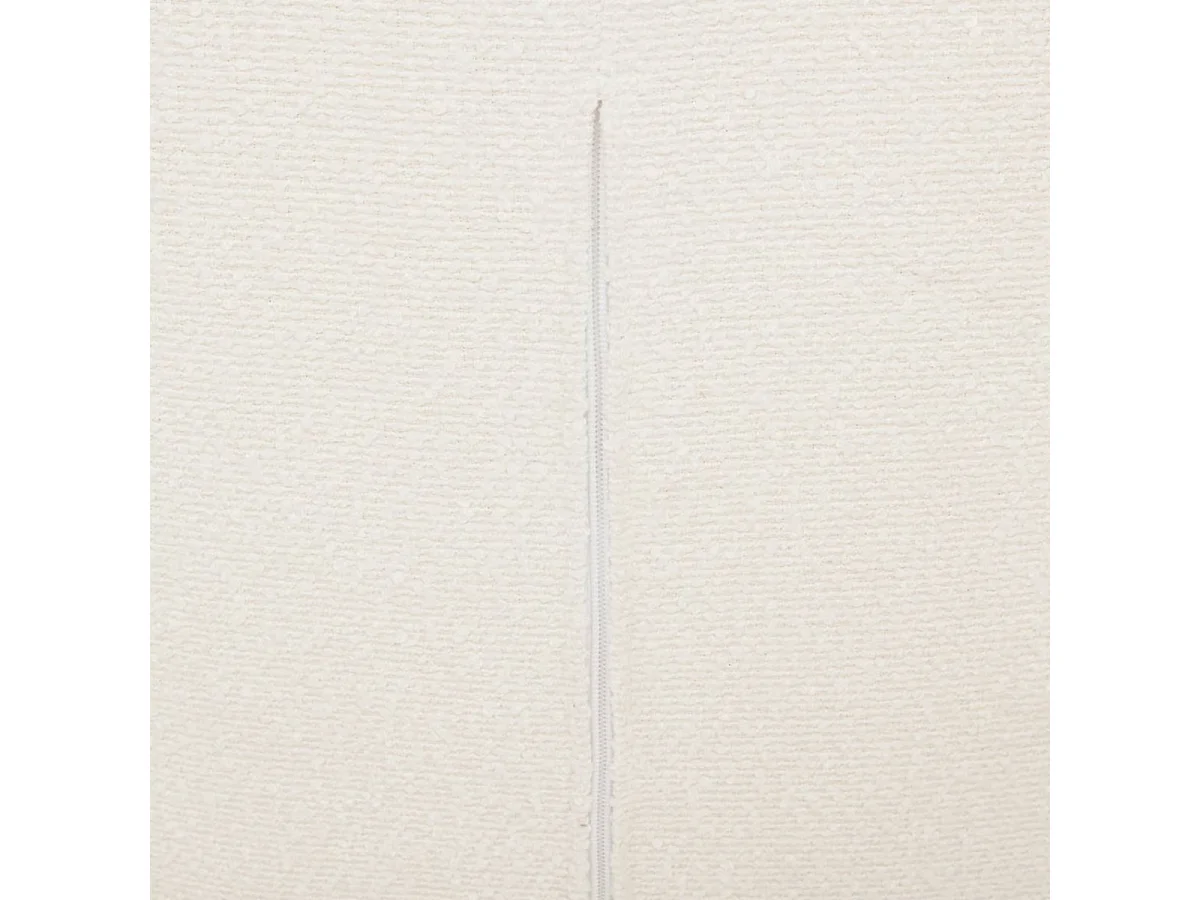 Fauteuil revêtu de tissu bouclette coloris ivoire - Longueur 63,6 x Profondeur 70,8 x Hauteur 67,8 cm