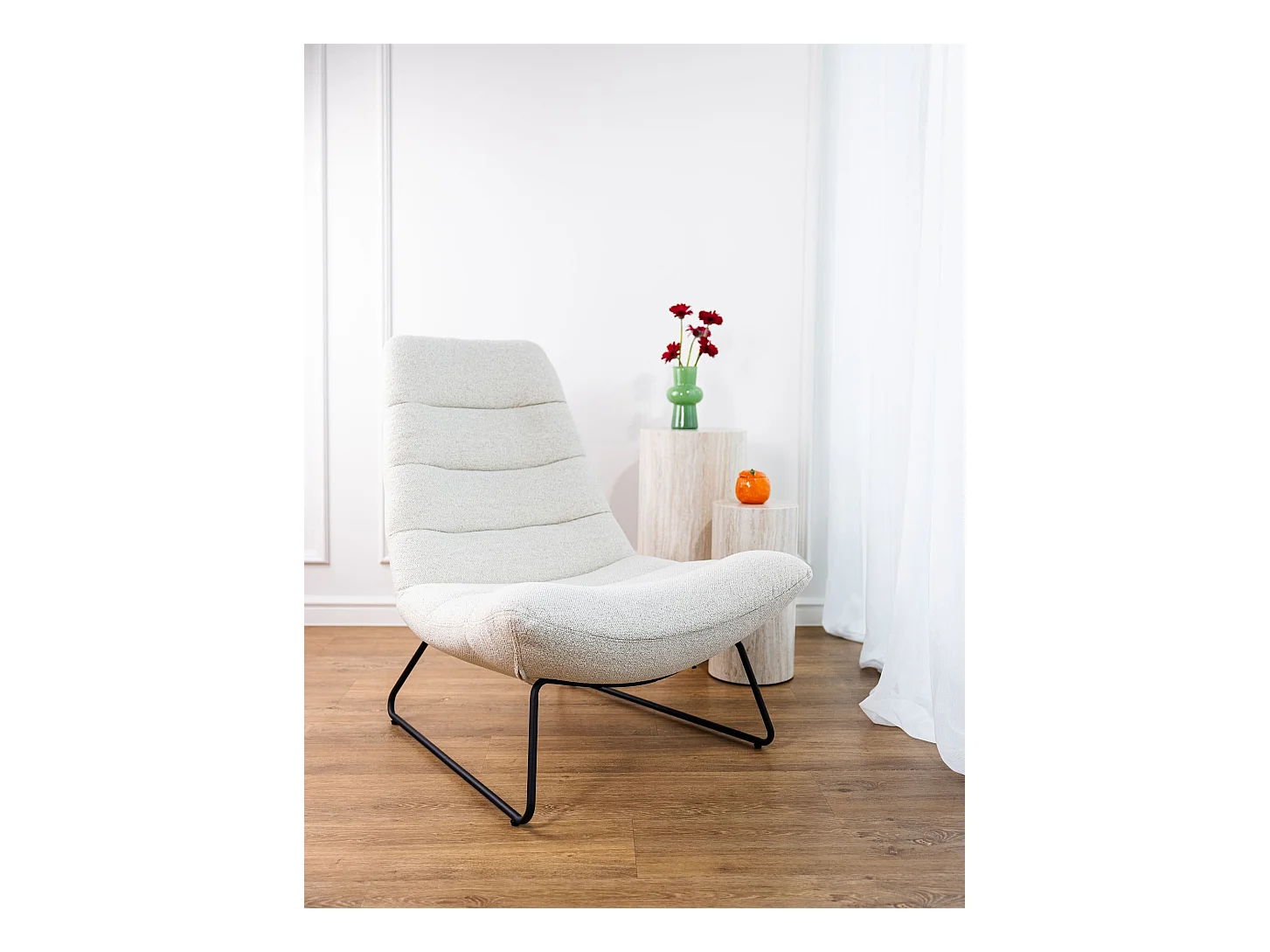 Fauteuil lounge rembourré – crème/métal – FORGENTS