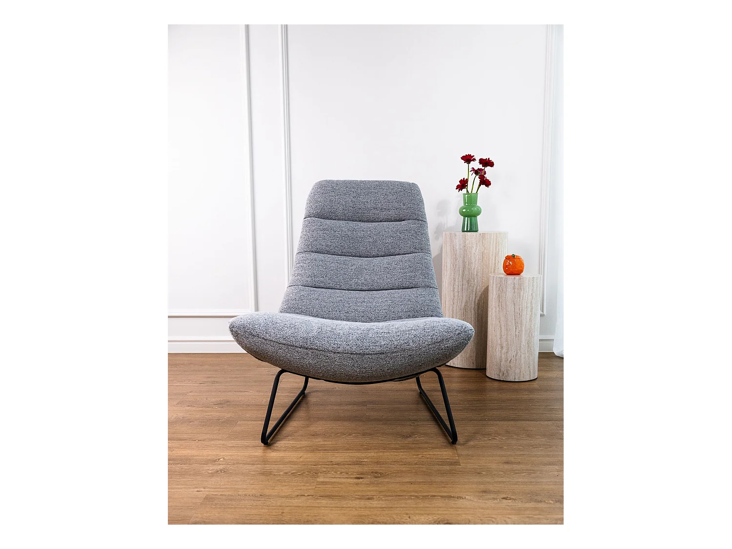 Fauteuil lounge rembourré – gris/métal – FORGENTS