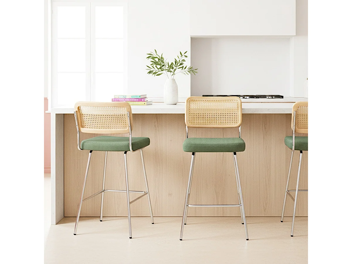 Lot de 2 chaises de bar en cannage et velours côtelé vert kaki, piètement chromé - Muse