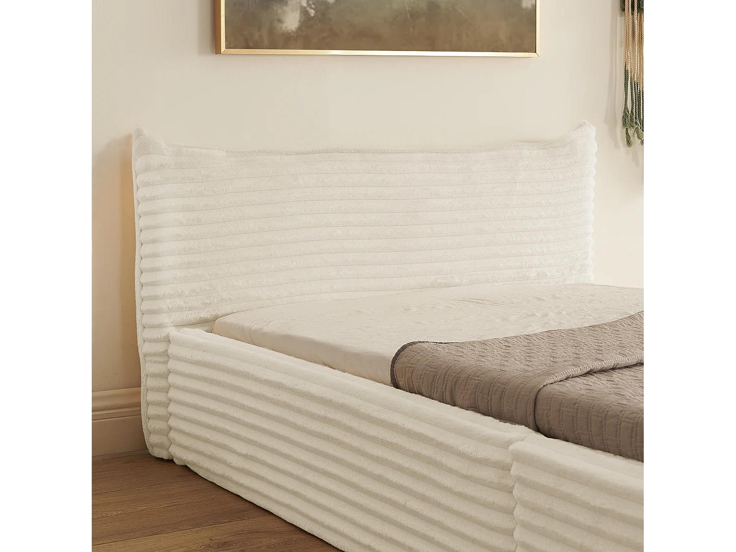 Cama infantil de chenilla beige 90x200cm, estructura de metal, somier de láminas, sin colchón