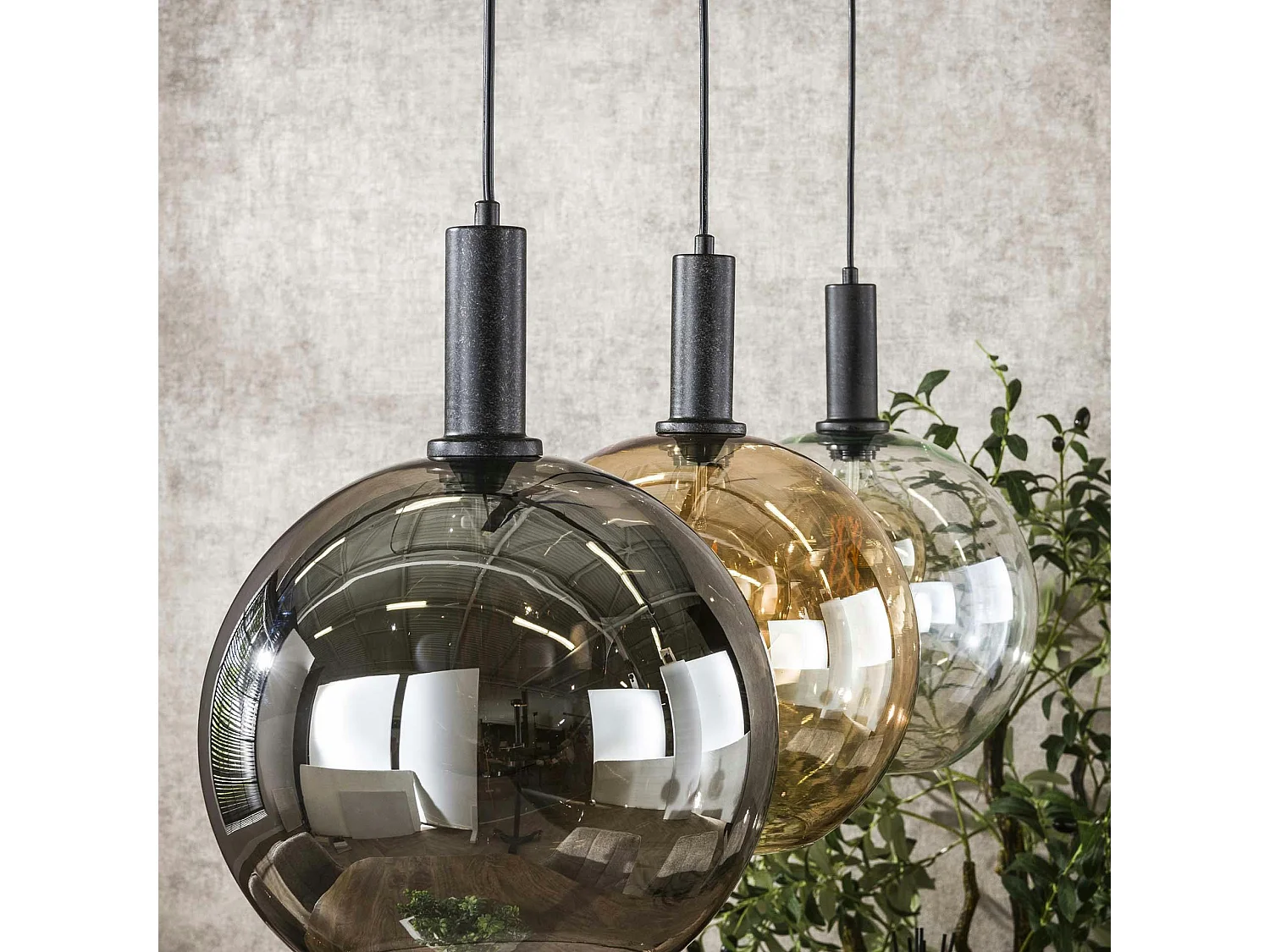 Suspension îlot cuisine 3 globes multicolores NOVA