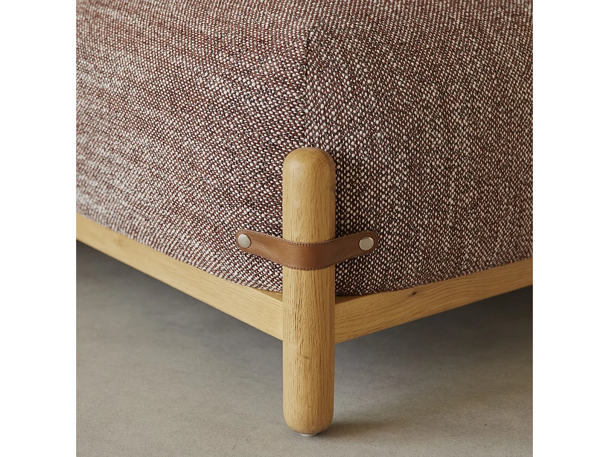 Poltrona in legno di rovere massello e tessuto screziato