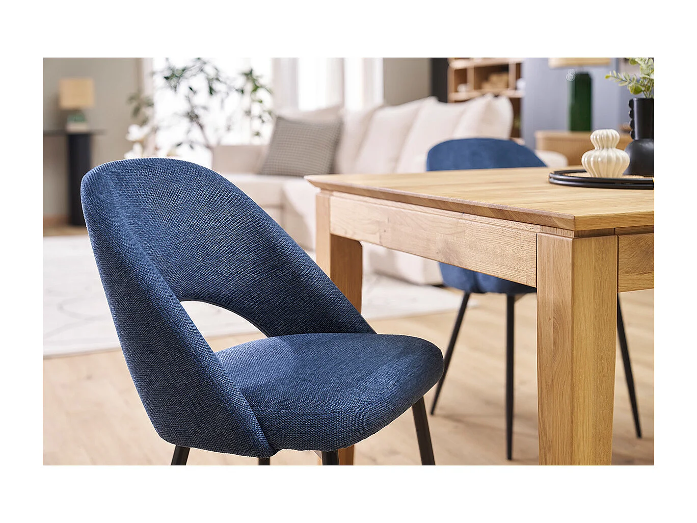 Vintage-Stühle aus dunkelblauem Samt-Effekt-Stoff und schwarzem Metall (2er Set) COSETTE