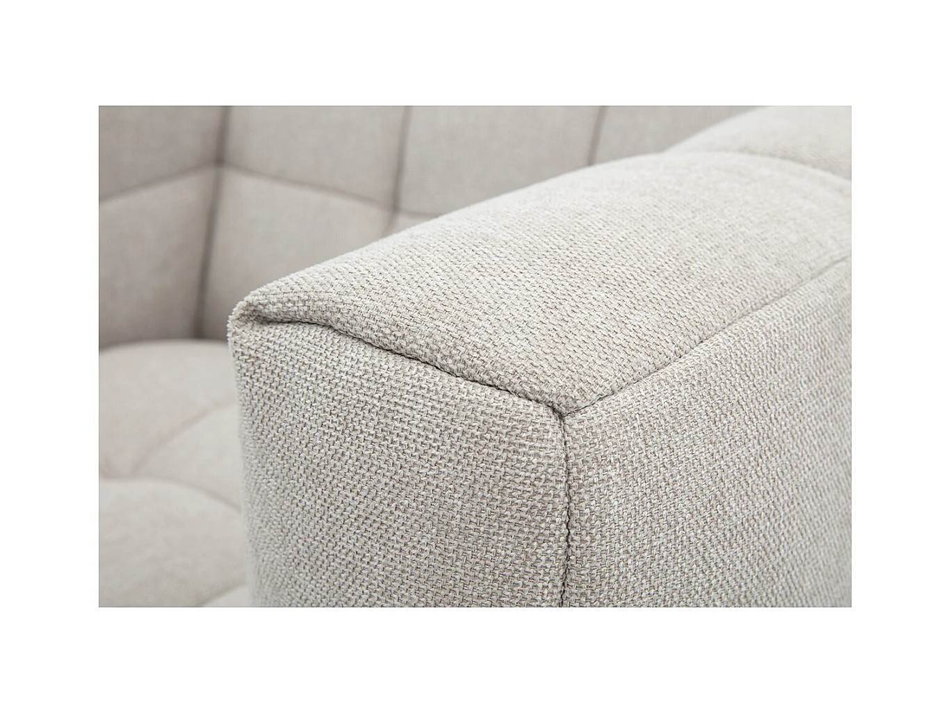 Fauteuil design en tissu effet velours texturé beige CORTO