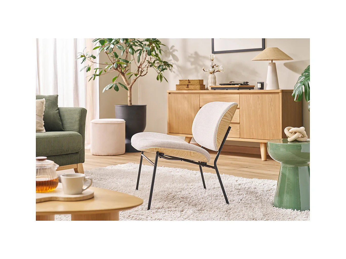 Fauteuil en tissu effet velours texturé gris et métal noir SHELBY