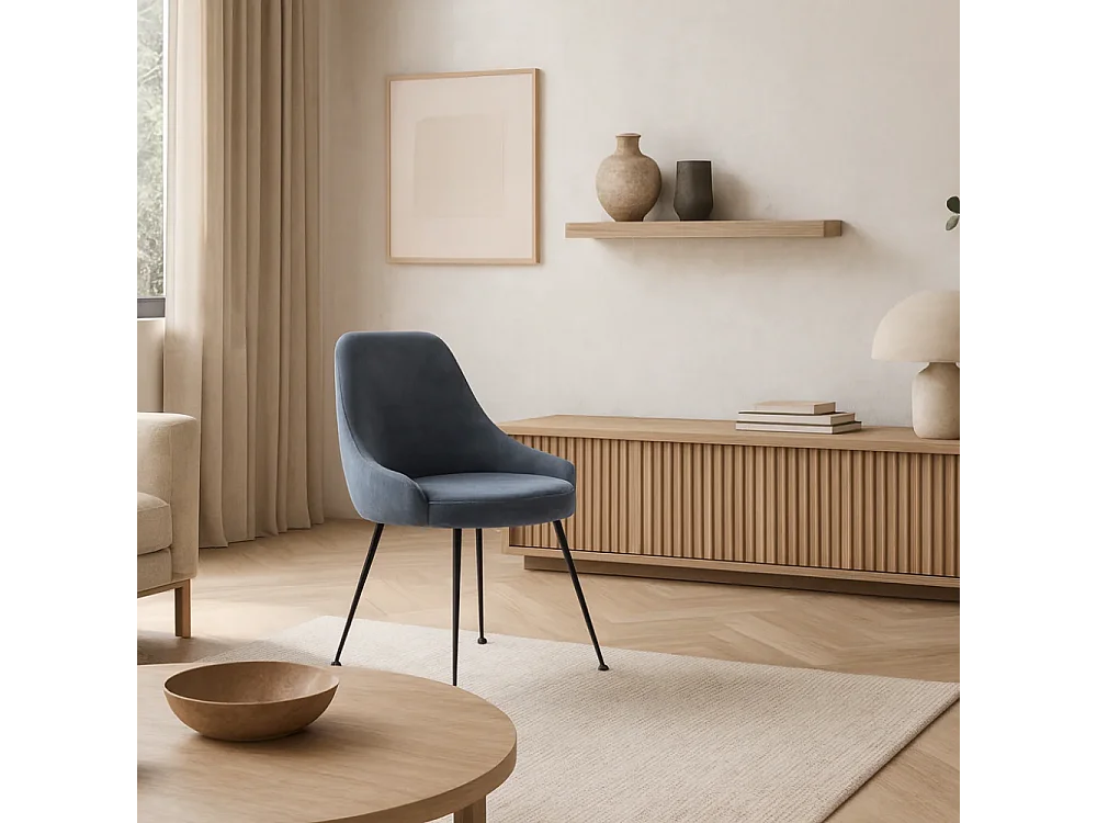 Andromeda,  Sedia in microfibra (48.5cm X 49.5cm H. 80cm)| Duzzle