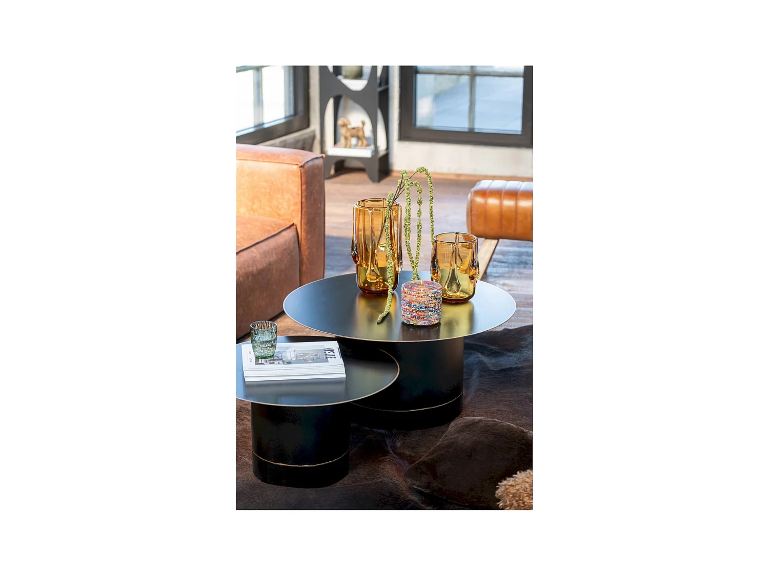 Table basse ronde cylindre noir bord doré design élégant