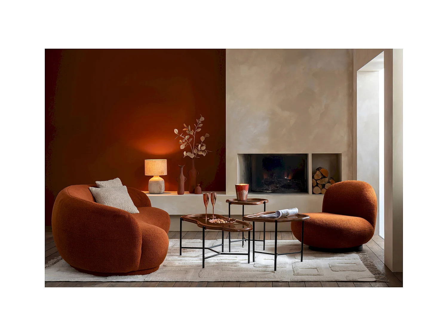 Table basse en verre multicolore design original pour salon moderne