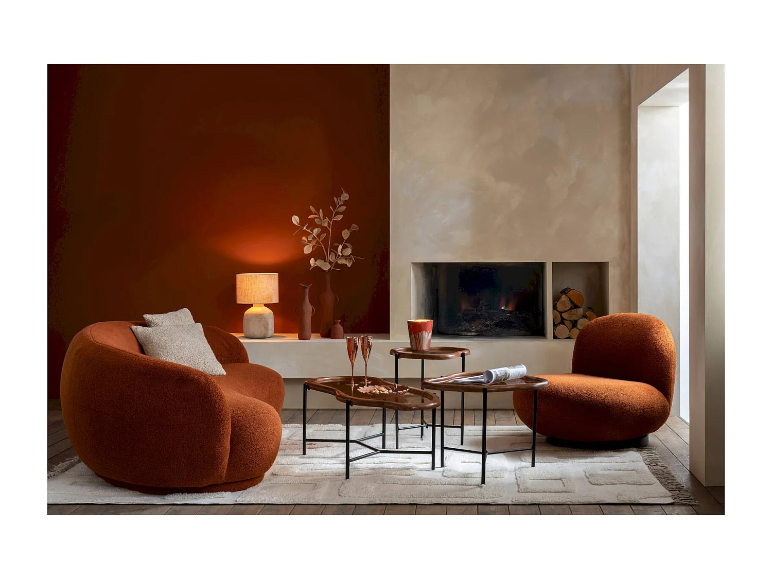 Table basse en verre multicolore design original pour salon moderne