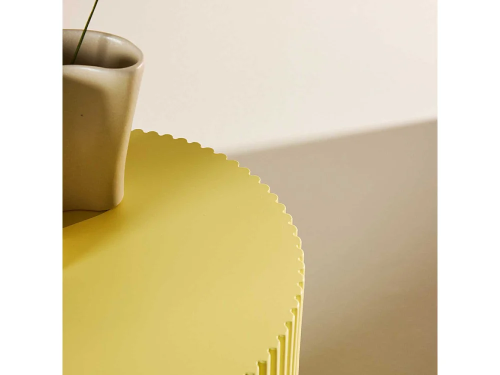 Table d'Appoint Nervurée "Lenox" 50cm Jaune