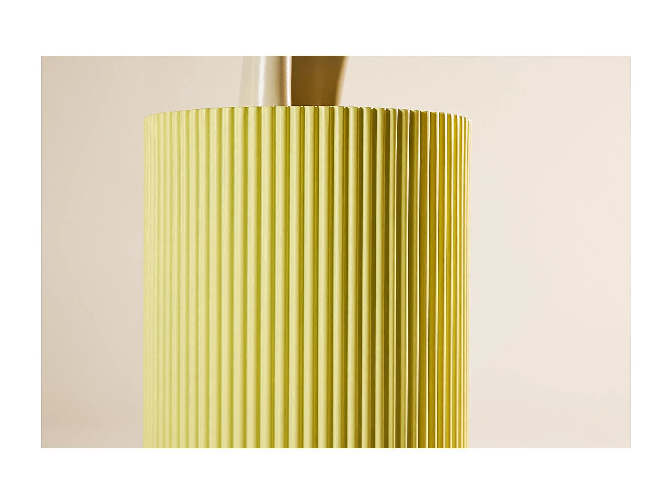 Table d'Appoint Nervurée "Lenox" 50cm Jaune