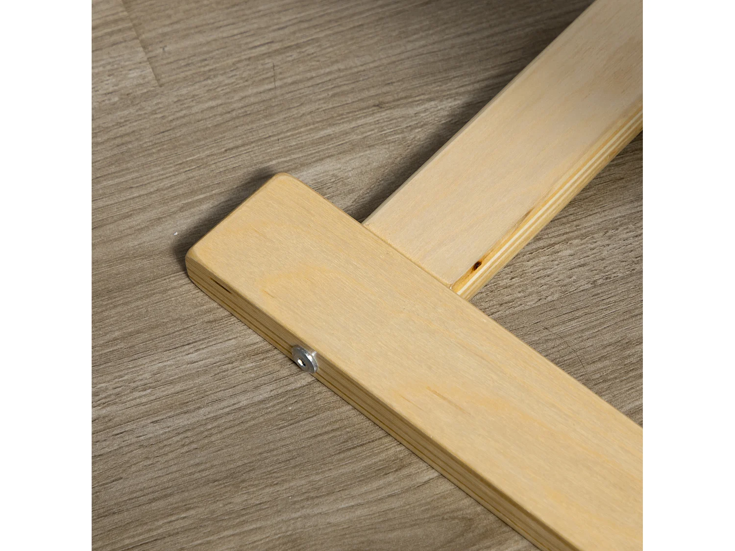 Mecedora de lino negro con reposapiés regulable madera de abedul 66,5x94x100 cm