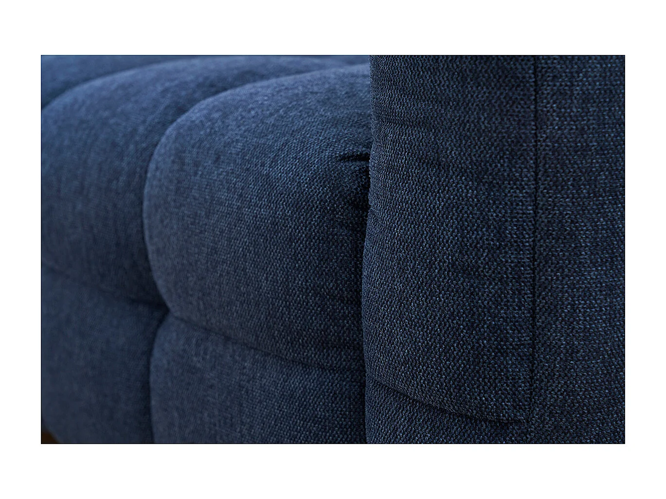 Sofá diseño de 3 plazas y reposapiés de terciopelo azul oscuro CORTO