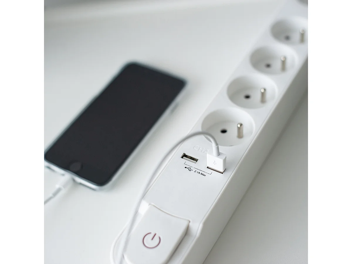 Multiprise Design 5x16A + 2xUSB 1,5m - Blanc - Chacon