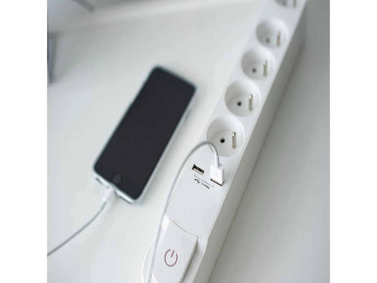 Multiprise Design 5x16A + 2xUSB 1,5m - Blanc - Chacon