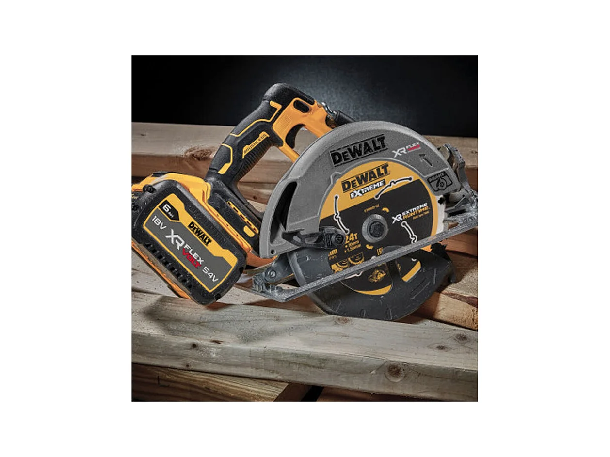 Scie circulaire XR 18V ADVANTAGE Brushless 190 mm  DCS573NT-XJ