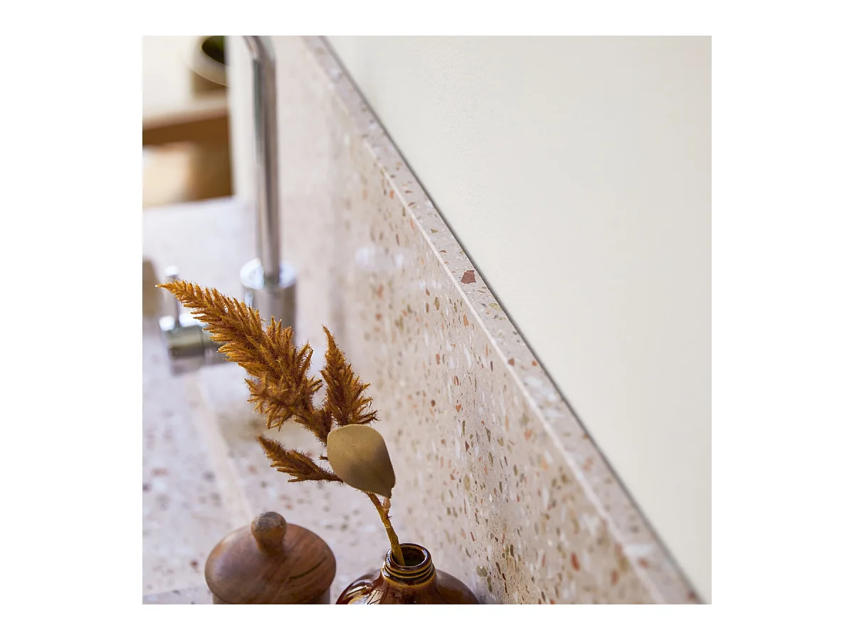 Fliesenspiegel Ava aus Premium-Terrazzo Pink 100 cm