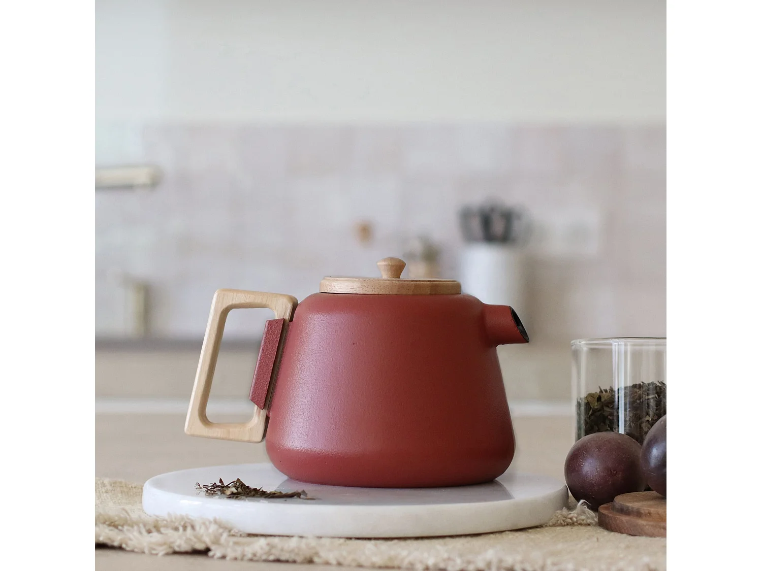 Ogo Living - Théière Viggo 500ml En Fonte Paprika Avec Poignée Couvercle Bois